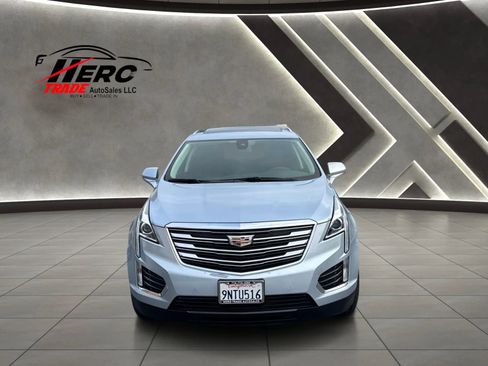 Used 2017 Cadillac XT5 Luxury w/ Driver Awareness Package AWD/4WD image 10