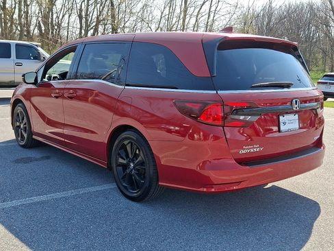 Used 2023 Honda Odyssey Sport image 4