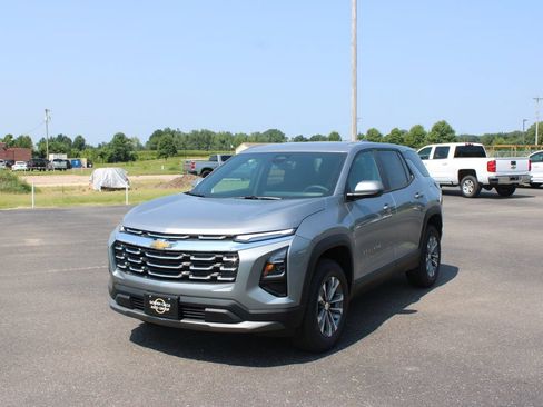 New 2027 Chevrolet Equinox LT w/ Convenience Package II AWD/4WD image 4