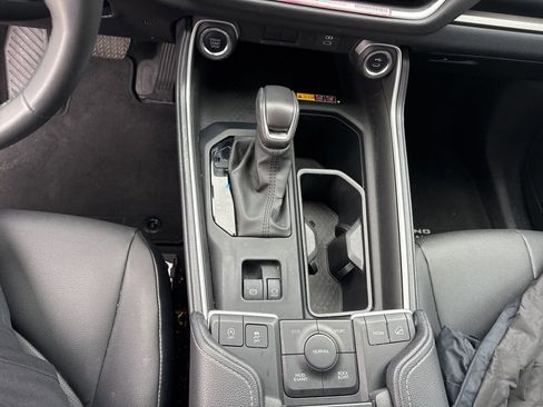 Used 2024 Toyota Grand Highlander XLE image 10