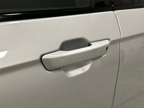 New 2025 Jeep Grand Cherokee 4WD image 13