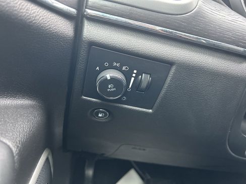 Used 2020 Jeep Grand Cherokee Summit w/ Platinum Series Group image 33