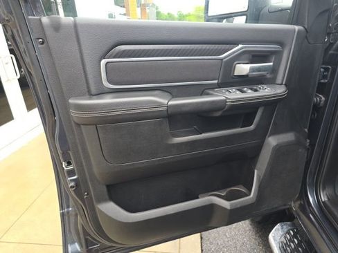 Certified 2025 RAM 2500 Big Horn AWD/4WD image 10