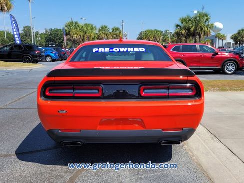 Used 2023 Dodge Challenger R/T w/ Plus Package image 4