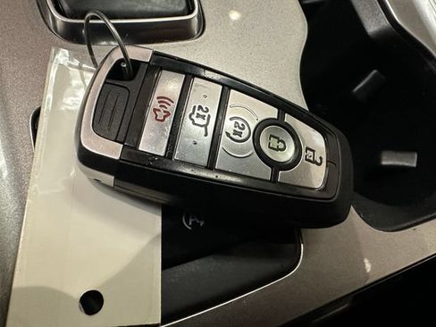 Used 2024 Ford Edge SEL w/ Convenience Package AWD/4WD image 14