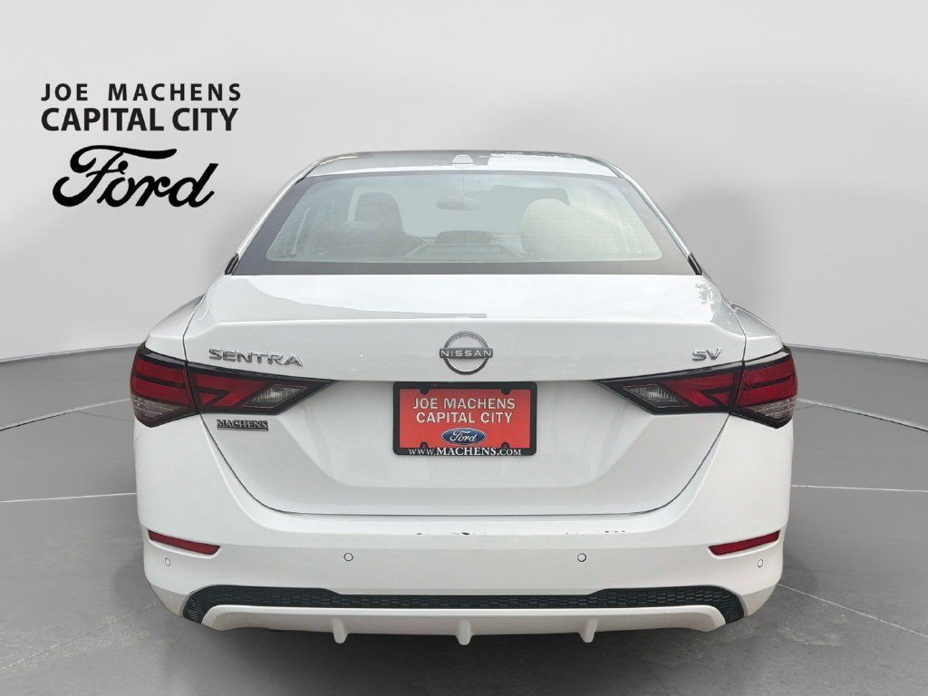 Used 2024 Nissan Sentra SV FWD image 6