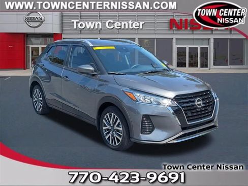 Certified 2024 Nissan Kicks SV FWD image 1