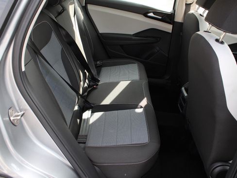 Used 2025 Volkswagen Taos S AWD/4WD image 15