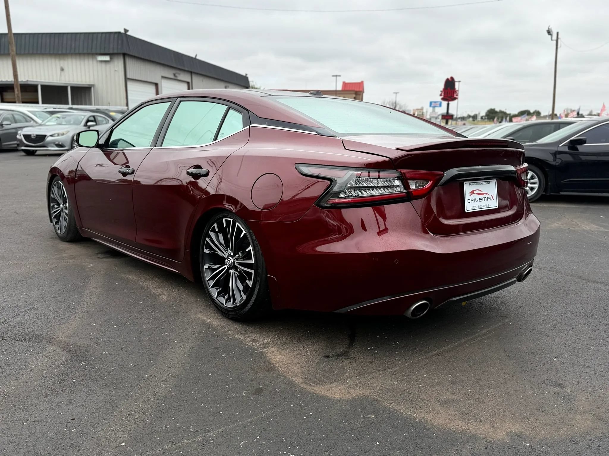 Used 2016 Nissan Maxima Platinum w/ Interior Lighting Package FWD image 5