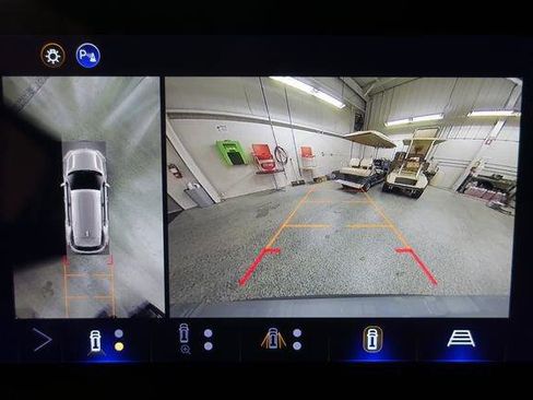 New 2026 Chevrolet Equinox LT w/ Convenience Package II AWD/4WD image 15
