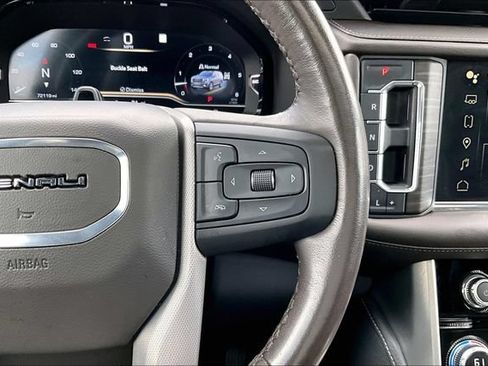 Used 2023 GMC Yukon Denali w/ Denali Reserve Package AWD/4WD image 12