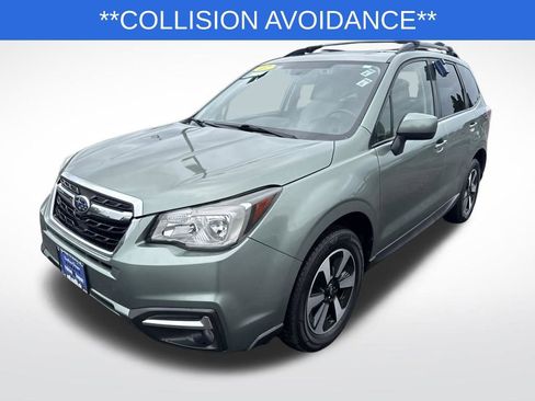 Used 2017 Subaru Forester 2.5i Premium AWD/4WD image 3