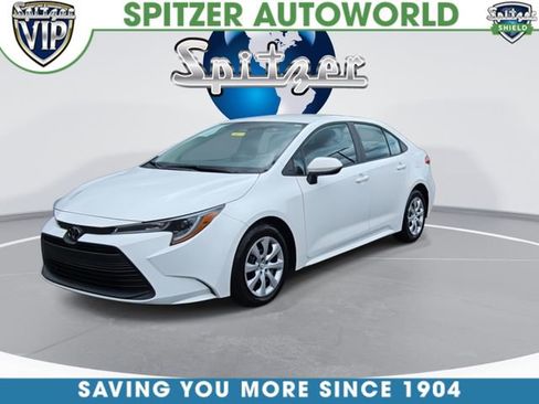 Used 2023 Toyota Corolla LE FWD image 4