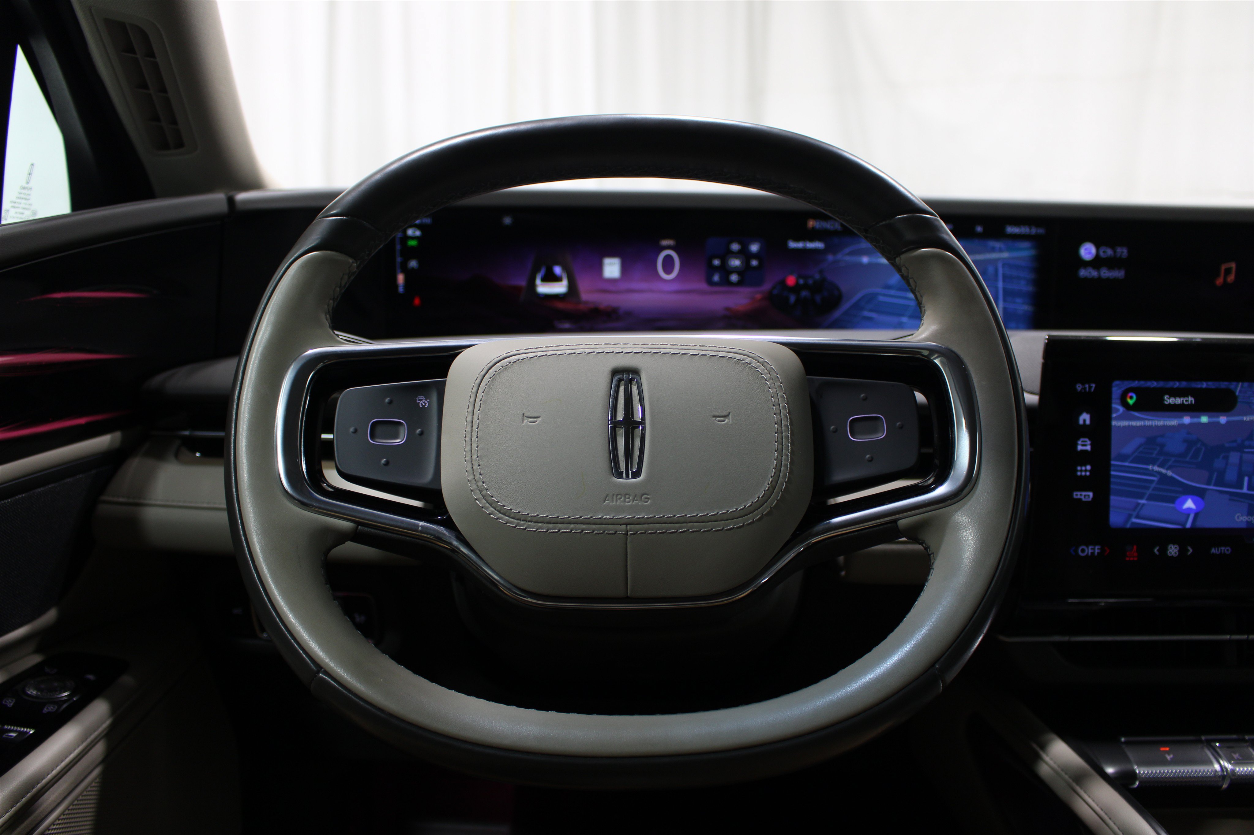 Used 2024 Lincoln Nautilus Reserve AWD/4WD image 11