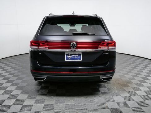 Certified 2025 Volkswagen Atlas SE image 21