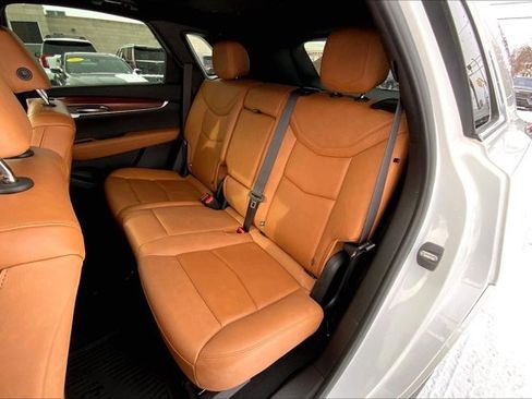 Used 2021 Cadillac XT5 Premium Luxury image 25