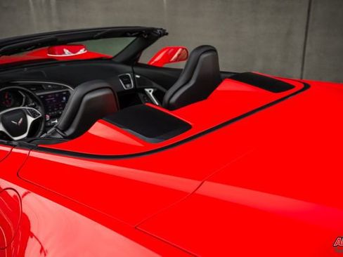 Used 2015 Chevrolet Corvette Z06 w/ 2LZ Preferred Equipment Group image 34