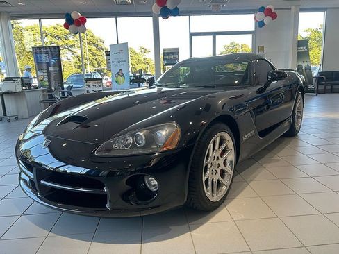 Used 2006 Dodge Viper SRT-10 RWD image 3