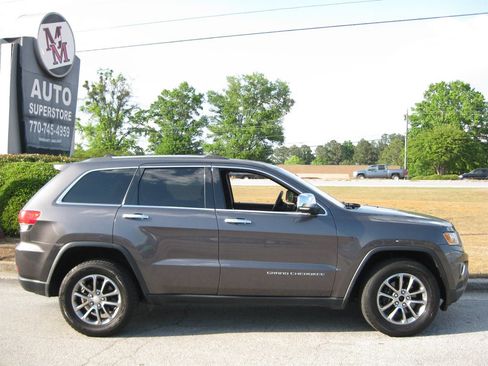 Used 2014 Jeep Grand Cherokee Limited w/ Trailer Tow Group IV AWD/4WD image 8