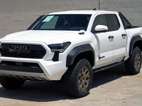 Used 2024 Toyota Tacoma 4x4 Double Cab Hybrid image 52