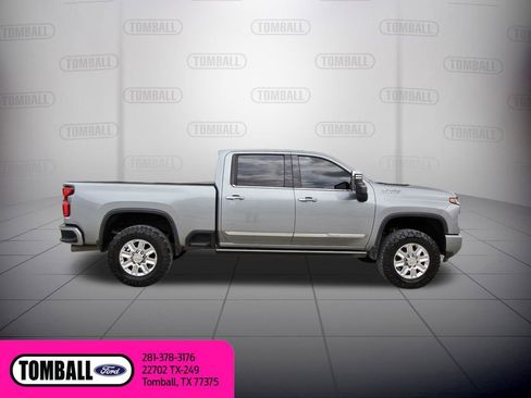 Used 2024 Chevrolet Silverado 2500 High Country w/ High Country Premium Package image 8