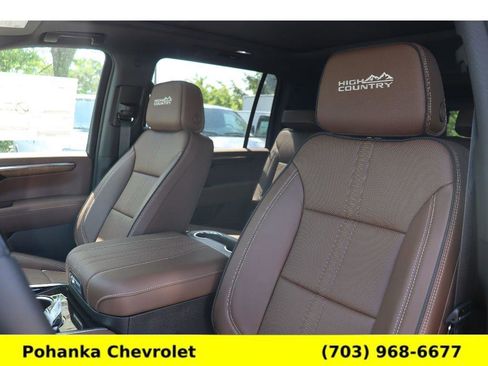 New 2026 Chevrolet Suburban High Country AWD/4WD image 22