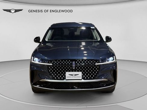 Used 2024 Lincoln Nautilus Premier AWD/4WD image 2
