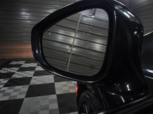 Used 2020 Chrysler Pacifica Touring w/ S Appearance Package image 38