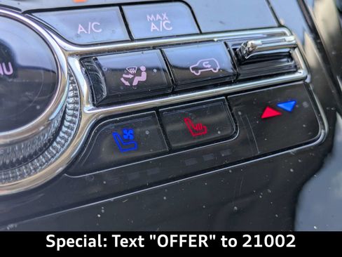 Used 2022 Lincoln Corsair Reserve w/ Elements Package FWD image 24