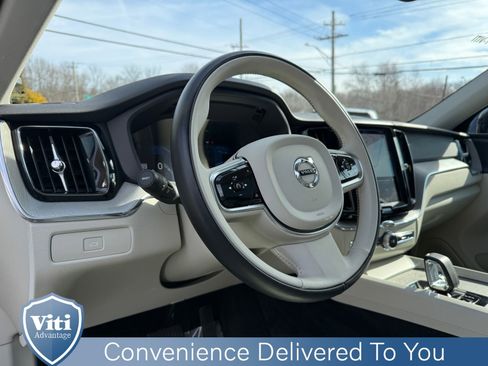 Certified 2023 Volvo XC60 B5 Plus w/ Climate Package AWD/4WD image 17