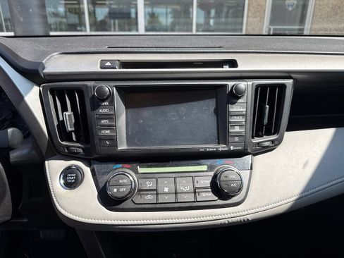 Used 2016 Toyota RAV4 XLE w/ Convenience Package FWD image 13
