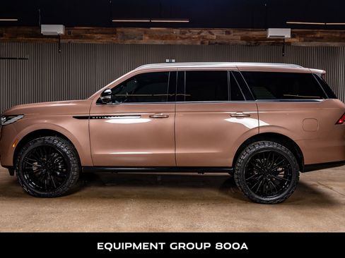 Used 2025 Lincoln Navigator Black Label image 6