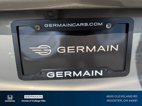 Used 2018 Chevrolet Equinox LT FWD image 8