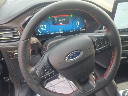 Used 2023 Ford Escape ST-Line Select w/ Tech Pack #2 AWD/4WD image 7