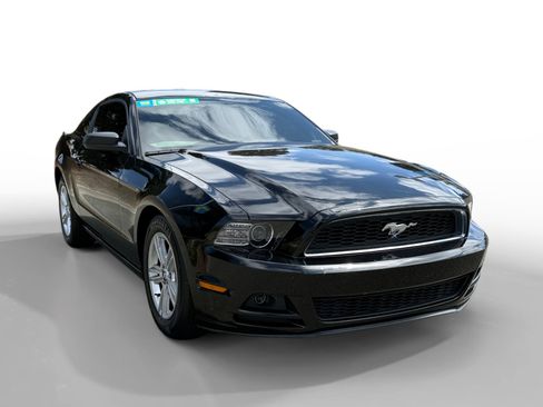 Used 2014 Ford Mustang Coupe w/ Equipment Group 102A RWD image 7