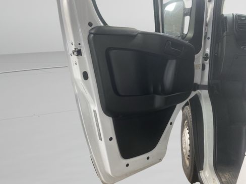 Used 2026 RAM ProMaster 2500 w/ Convenience Group FWD image 9