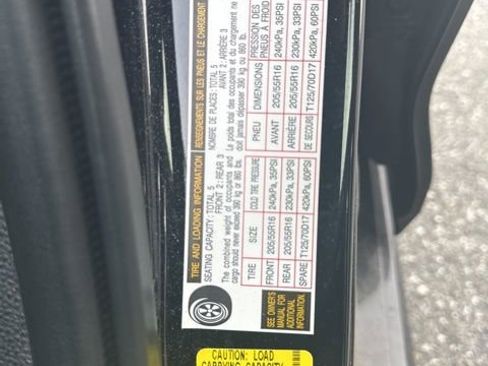 Used 2024 Toyota Corolla SE w/ SE Package image 13