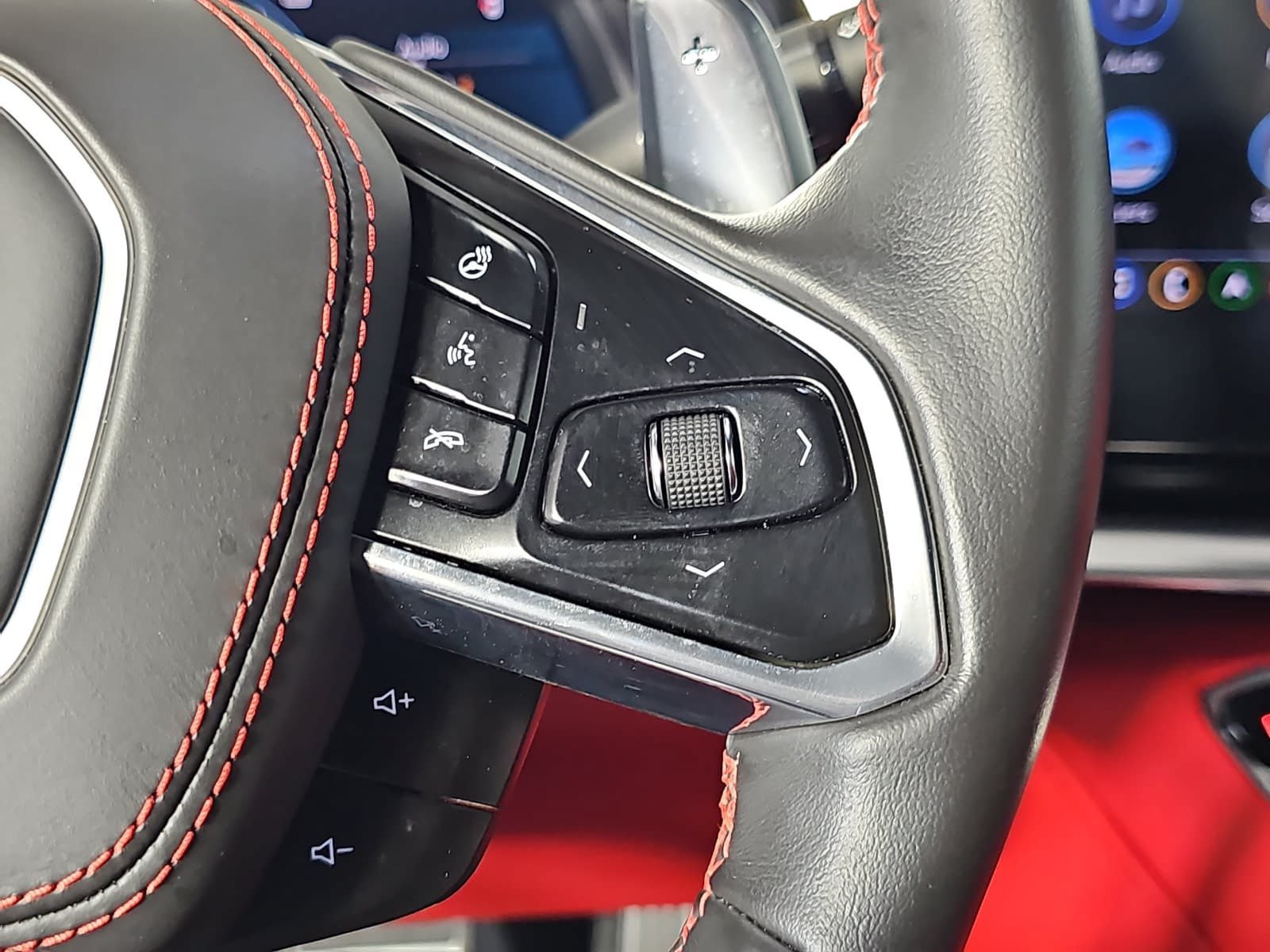 Used 2021 Chevrolet Corvette Stingray Premium Cpe w/ Z51 Performance Package RWD image 15