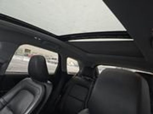 Used 2022 Lincoln Corsair Reserve w/ Equipment Group 201A image 4