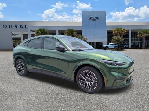 Used 2025 Ford Mustang Mach-E Premium RWD image 2