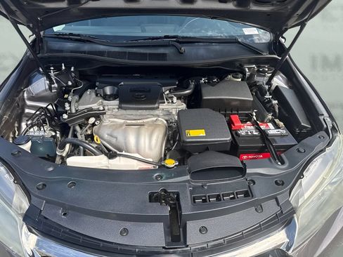 Used 2015 Toyota Camry SE FWD image 16