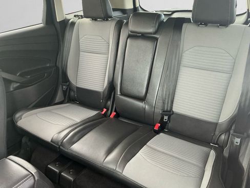 Used 2018 Ford Escape SE w/ SE Sport Appearance Package image 13