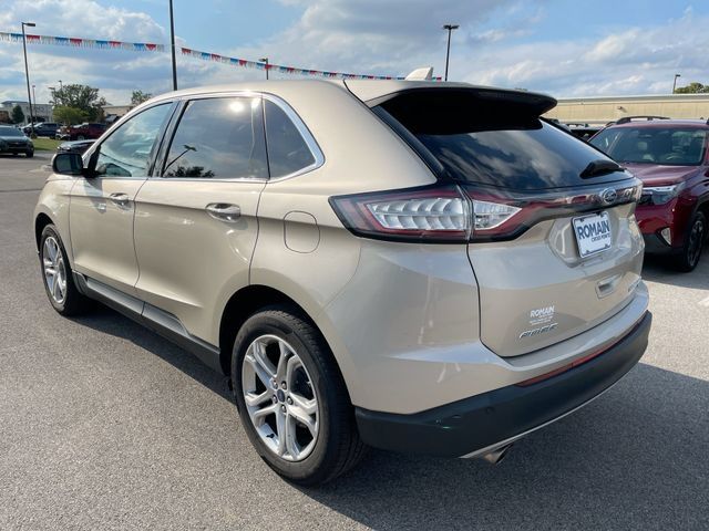 Used 2017 Ford Edge Titanium w/ Technology Package AWD/4WD image 3