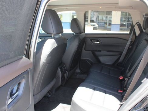 Used 2023 Nissan Rogue SV w/ SV Premium B Package FWD image 13