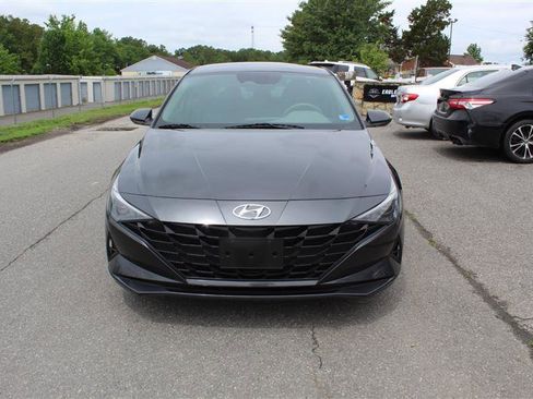 Used 2021 Hyundai Elantra SEL FWD image 2
