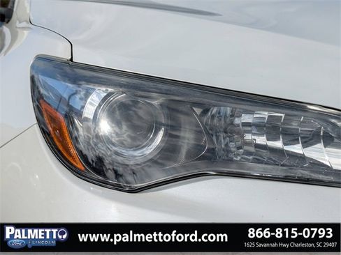 Used 2016 Toyota Camry SE image 9