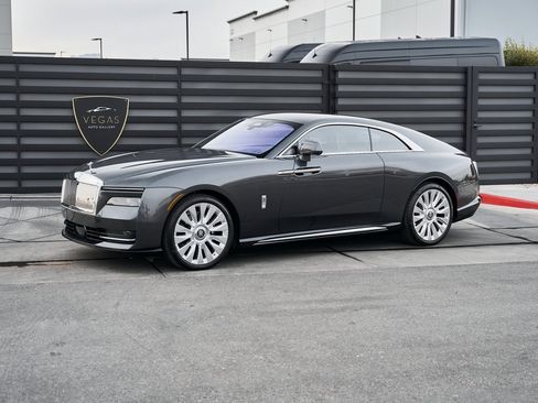 Used 2025 Rolls-Royce Spectre w/ Spectre Launch Package image 6