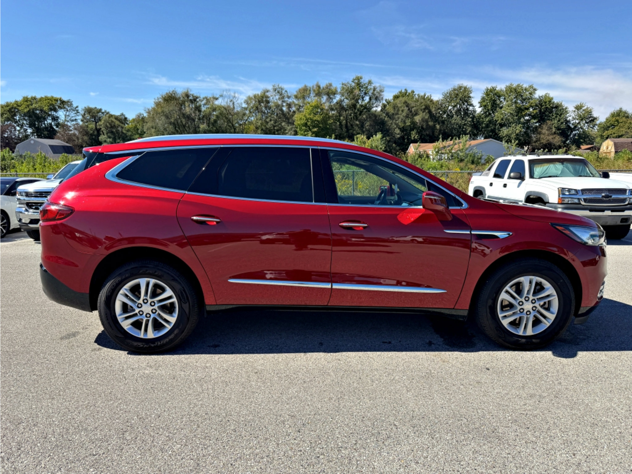 Used 2018 Buick Enclave Essence w/ Trailering Package AWD/4WD image 12