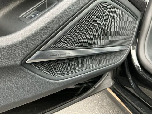 Used 2022 Audi A8 L 3.0T image 29