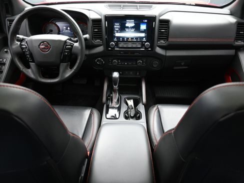 Used 2023 Nissan Frontier PRO-4X w/ Pro-4X Premium Package image 13